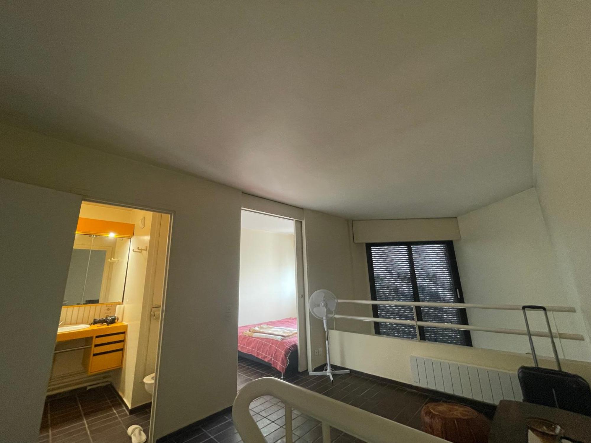 Appartement Etage D'Un Duplex Au 17Eme Arr De Paris , Vue Sur Le Defense, A 10Min Des Champs Elysee Extérieur photo